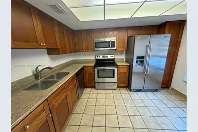 16498 NE 26th Ave #12, North Miami Beach, FL 33160 - Photo 14