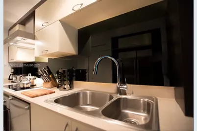 2130 Park Ave #6, Miami Beach, FL 33139 - Photo 12