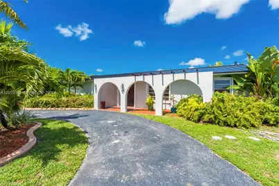 232 SW 102nd Ave, Sweetwater, FL 33174 - Photo 2