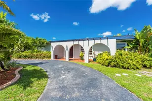 232 SW 102nd Ave, Sweetwater, FL 33174 - Photo 2