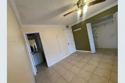 8600 SW 109th Ave #4-220, Miami, FL 33173 - Photo 2