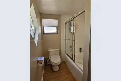 1732 NE 50th St, Pompano Beach, FL 33064 - Photo 18