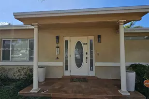 1732 NE 50th St, Pompano Beach, FL 33064 - Photo 2