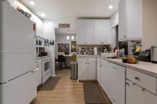 7940 NW 9th St, Margate, FL 33063 - Photo 10