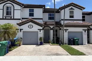 11623 NW 78th St, Doral, FL 33178 - Photo 1