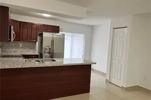 15410 SW 74th Cir Ct, Miami, FL 33193 - Photo 2