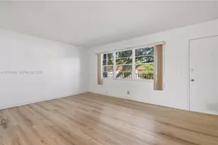 101 SW 132nd Way, Pembroke Pines, FL 33027 - Photo 2