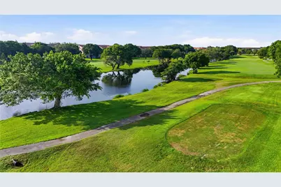101 SW 132nd Way #305J, Pembroke Pines, FL 33027 - Photo 16