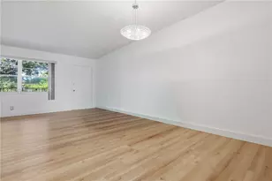 101 SW 132nd Way, Pembroke Pines, FL 33027 - Photo 4
