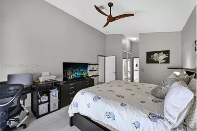 15982 NW 12th Ct, Pembroke Pines, FL 33028 - Photo 32