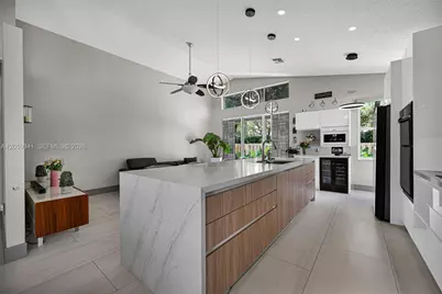15982 NW 12th Ct, Pembroke Pines, FL 33028 - Photo 22
