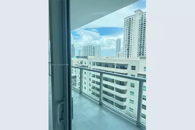 1111 SW 1st Ave #1720-N, Miami, FL 33130 - Photo 26