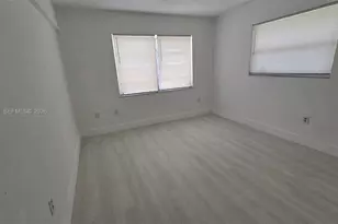 1000 W 28th St, Hialeah, FL 33010 - Photo 18
