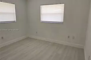 1000 W 28th St, Hialeah, FL 33010 - Photo 20