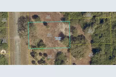 621 Trumpet Dr, Labelle, FL 33935 - Photo 1