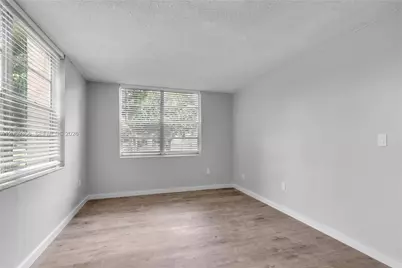 9320 Fontainebleau Blvd #214, Miami, FL 33172 - Photo 16