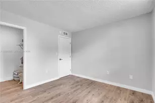 9320 Fontainebleau Blvd, Miami, FL 33172 - Photo 20