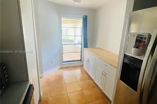8810 SW 123rd Ct, Miami, FL 33186 - Photo 6