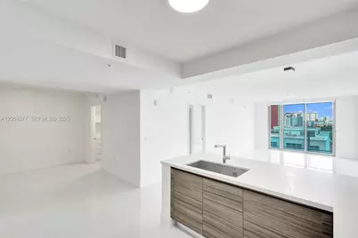 330 Sunny Isles Blvd #5-805, Sunny Isles Beach, FL 33160 - Photo 2