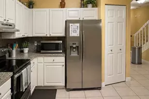 904 NW 100th Ave, Pembroke Pines, FL 33024 - Photo 48