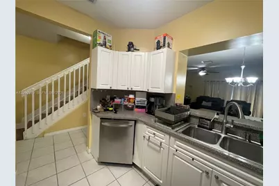904 NW 100th Ave, Pembroke Pines, FL 33024 - Photo 10