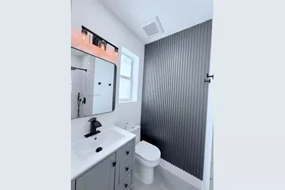 4130 NW 11th Ave, Oakland Park, FL 33309 - Photo 10