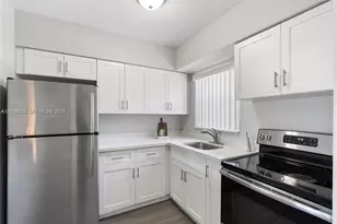 550 NE 20th St, Wilton Manors, FL 33305 - Photo 4