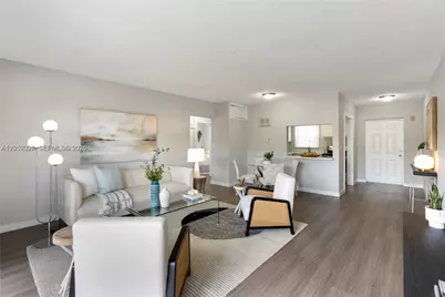 550 NE 20th St #4, Wilton Manors, FL 33305 - Photo 2