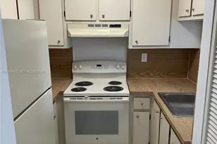 2046 W Flagler St, Miami, FL 33135 - Photo 6