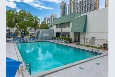 17570 Atlantic Blvd #210, Sunny Isles Beach, FL 33160 - Photo 30
