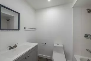 17570 Atlantic Blvd, Sunny Isles Beach, FL 33160 - Photo 20