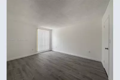 17570 Atlantic Blvd #210, Sunny Isles Beach, FL 33160 - Photo 16