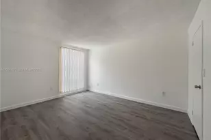 17570 Atlantic Blvd, Sunny Isles Beach, FL 33160 - Photo 16