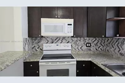 2801 NE 49th St #7, Fort Lauderdale, FL 33308 - Photo 2