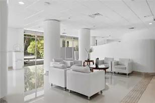 20100 W Country Club Dr, Aventura, FL 33180 - Photo 36
