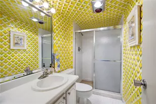 20100 W Country Club Dr, Aventura, FL 33180 - Photo 20