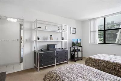 20100 W Country Club Dr #1206, Aventura, FL 33180 - Photo 18