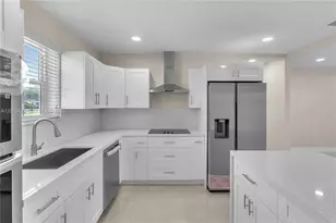 378 SW 6th St, Florida City, FL 33034 - Photo 12