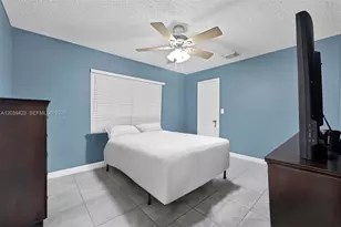 8622 NW 49th Dr, Coral Springs, FL 33067 - Photo 12