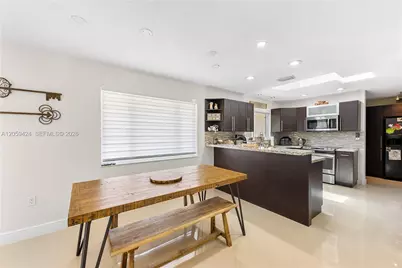 16820 NW 74th Ave, Hialeah, FL 33015 - Photo 12