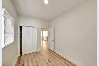 244 SW 14th Ave, Miami, FL 33135 - Photo 14