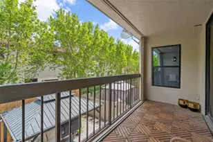 683 NE 206th Terrace, Miami, FL 33179 - Photo 34