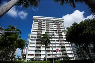1420 Brickell Bay Dr, Miami, FL 33131 - Photo 22
