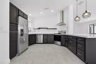 9428 NW 46th Ct, Sunrise, FL 33351 - Photo 10