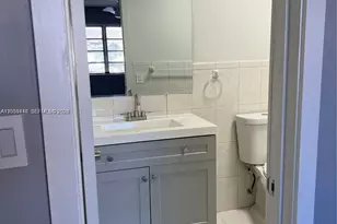 645 W 68th St, Hialeah, FL 33014 - Photo 20