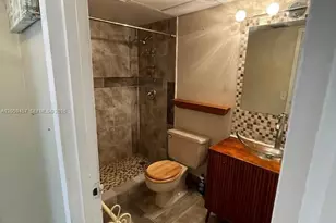 2821 Somerset Dr, Lauderdale Lakes, FL 33311 - Photo 24