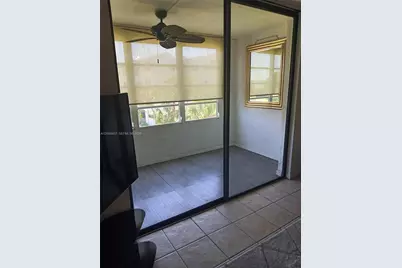 2821 Somerset Dr #312, Lauderdale Lakes, FL 33311 - Photo 18
