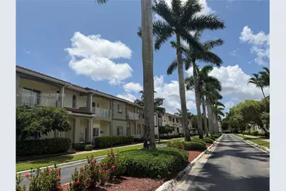 2362 SE 19th Ct, Homestead, FL 33035 - Photo 2