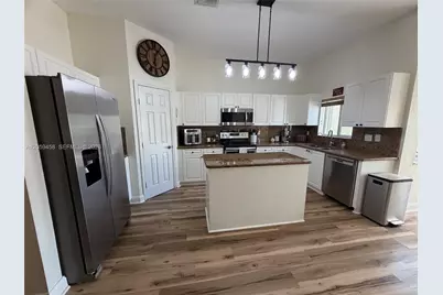 2362 SE 19th Ct, Homestead, FL 33035 - Photo 14
