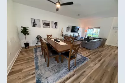 2362 SE 19th Ct, Homestead, FL 33035 - Photo 12